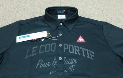 ###【涉谷GOLF精品】Le Coq Sportif 公雞牌 全新黑色前胸英文LL號 東京直送 保證真品 歡迎購買