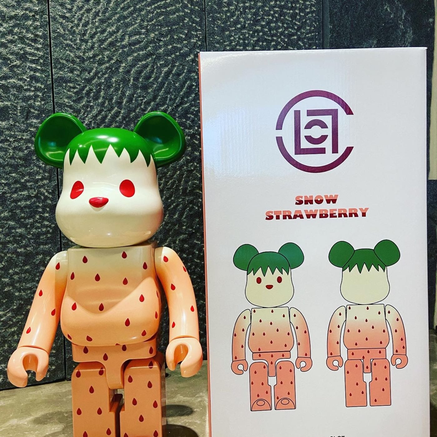 BE@RBRICK 1000% clot 陳冠希草莓西瓜二代bearbrick 庫伯力克熊保證