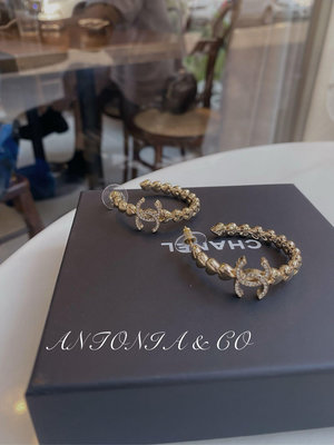 ANTONIA&CO二手名牌 Chanel 愛心 大圈圈  logo 水鑽 針式耳環  近新 盒