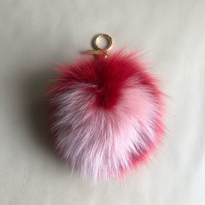 [熊熊之家3]保證正品 Fendi 紅色 粉紅心  狐狸毛 球型  包包 吊飾 鑰匙圈