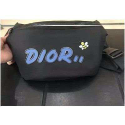【日本二手】Dior Homme x Kaws 黃蜜蜂 藍字 黑色 腰包 1KWPO100YLE