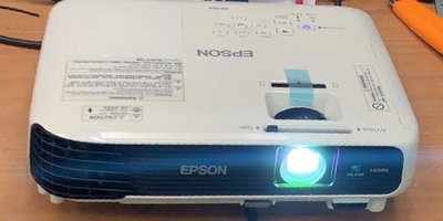 【尚典3C】EPSON EB-X04 商務XGA液晶投影機 中古.二手.