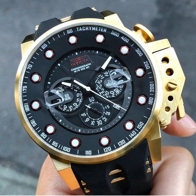 全新現貨出清價 可自取 INVICTA 25272 手錶 50mm 三眼計時 黑面盤 金色標圈 日期視窗 橡膠錶帶 男錶