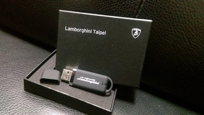 全新原廠 Lamborghini 藍寶堅尼 車廠限量紀念 USB 隨身碟 8GB