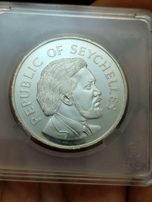 塞舌爾1977大銀幣實物拍攝，保真包老好品如圖，所有商品自藏