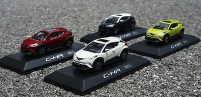 「車苑模型」1:43   原廠 TOYOTA 2021 C-HR CHR