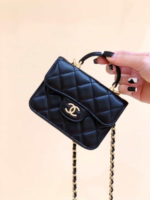 [二手正品]Chanel 迷你手挽口蓋小包 AP2200黑色