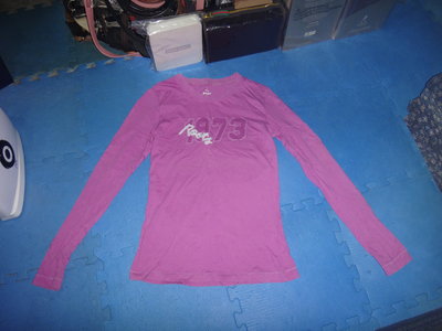 ~保證真品蠻優的女款 ROOTS 紫色 S號 長袖圓領T恤~便宜起標底價標多少賣多少