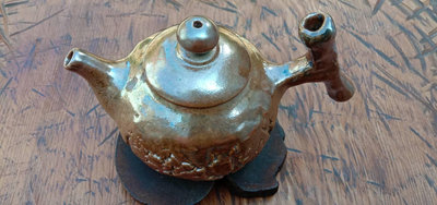 標頭：鄭莉縈 柴燒茶壺 手工 中式茶具 茶壺 普洱茶 高山茶 側把