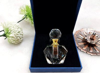 高級水晶琉璃瓶裝『沉香油』♥️特價~清倉 數量有限售完為止 【佛善緣】 DXE0012