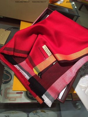 美國代購Burberry 巴寶莉 時尚潮流 英倫時尚 御用經典鑽石格紋 紅色薄款圍巾 70-200披