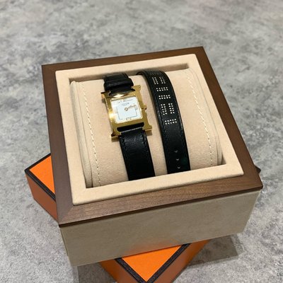 Hermes H Hour手錶 金框 雙圈 黑色 《精品女王全新&amp;二手》