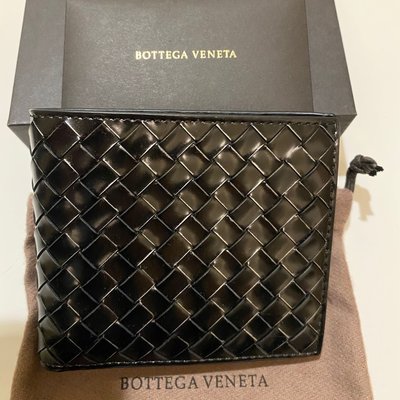 BOTTEGA VENETA 經典編織小羊皮八卡短夾.(黑色），非新品