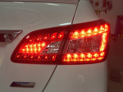 車酷中心 NISSAN SENTRA LED尾燈 內側燈組一組3000元清倉價