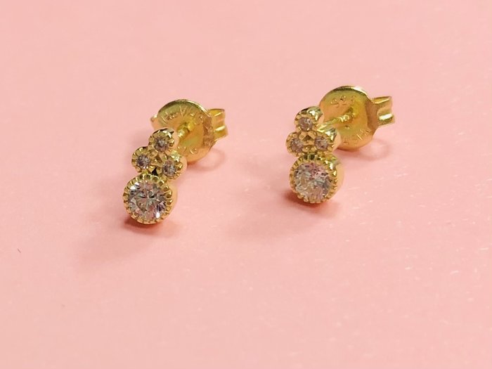 SHASHI 紐約品牌 Arushi 古典迷你圓鑽耳環 925純銀鑲18K金