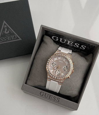 GUESS Moonlight 水鑽圈 鑲晶鑽小鏤空錶盤 白色矽膠錶帶 石英 女士手錶 GW0257L2