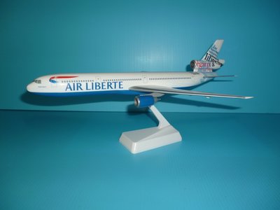 珍上飛模型飛機：DC-10 (1:200)AIR LIBERTB(編號:DC1019)
