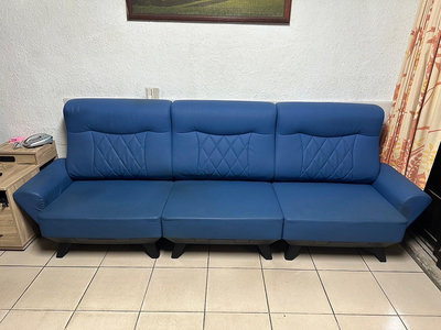 桃園OK二手家具-使用4個月 全組合 三人座沙發 310、90 適合狹窄腳路