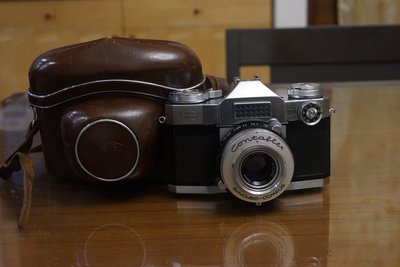 【售】德國 Zeiss Ikon Contaflex + CZ Jena 50mm F2.8鏡頭,街拍一 機一鏡單眼相機