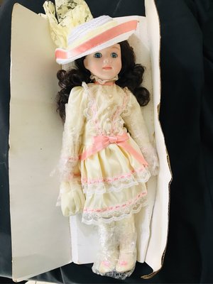 陶瓷娃娃 二手珍品 不含原盒 完整配件 高39cm