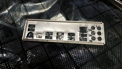 【玉昇電腦】技嘉 GA-970A-D3P 擋板