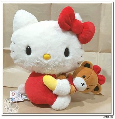 玩偶 HELLO KITTY 凱蒂貓 娃娃 寶貝熊抱抱款 SEGA 景品 Sanrio 情人節禮物 現貨 八寶糖小舖