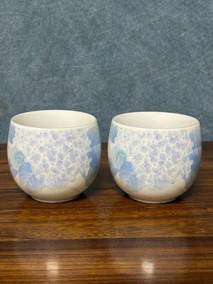 日本回流 光峰繡球花系列 主人杯，茶杯 品相完好，標價為二支 529