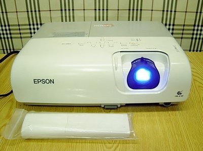 【小劉二手家電】有小小瑕疵的 EPSON 投影機,EMP-X5型~限自取,要寄送者不保固哦