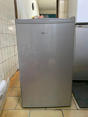 [中古] 大同 100L 單門冰箱 小冰箱 冷藏小冰箱 套房冰箱 台中大里二手冰箱 台中大里中古冰箱 修理冰箱 維修冰箱