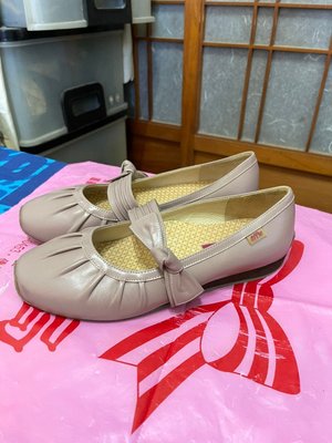 「 二手鞋 」 Effie 女版皮革休閒鞋 9號（粉紫）62