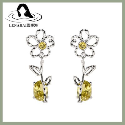 【Lydia代購】Les Nereides 法式優雅花朵仙鏤空玫瑰高級小眾設計綠色鋯石925銀耳釘