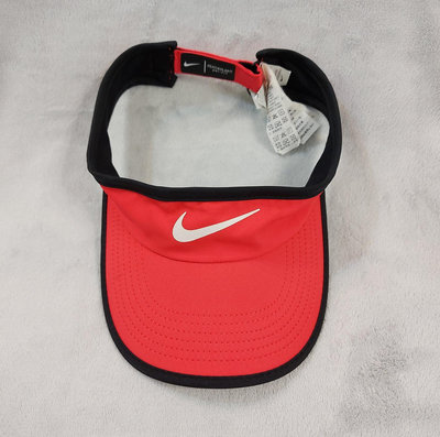 二手 正版 Nike鴨舌遮陽帽 Nike網球鴨舌帽 Nike 網球帽 nike帽子 nike運動帽 Nike dri fit耐吉網球帽 nike運動用品小物