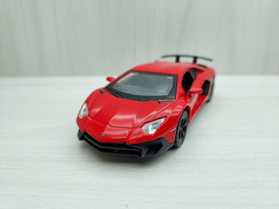 全新盒裝~1:36~藍寶堅尼 LP750-4 紅色 合金 模型車(聲光車)玩具 兒童 禮物 收藏 交通
