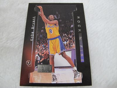 ~ Kobe Bryant ~1997-1998年SKYBOX 黑曼巴 小飛俠 背號8號 NBA球員 卡中卡設計 特殊卡