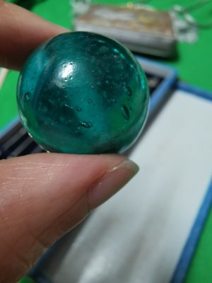 大尺吋老琉璃珠，冰湖藍。25mm