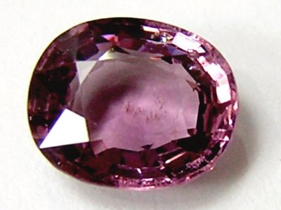 **凸凸寶貝**  2.12克拉漂亮胖橢圓型天然粉紅紫尖晶石(Spinel)..((特價只給第一標))...美