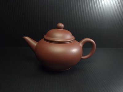 雅品壺~早期紫泥標準壺 中國宜興#B672