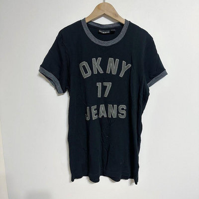 CORNER : DKNY JEANS 貼布 LOGO 短袖T恤 M號