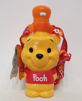 限量現貨 香港迪士尼可愛維尼熊POOH伸縮吸管水壺冷水壺450cc彈蓋式肩帶可調整長短