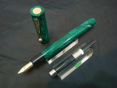 美製西華Sheaffer No-Nonsense 綠色大理石紋23K鍍金F尖鋼筆(非萬寶龍派克百利金lamy)附吸墨器