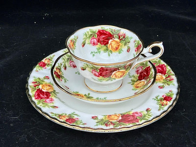 英國皇家骨瓷ROYAL ALBERT茶杯 老鎮玫瑰咖啡杯碟349