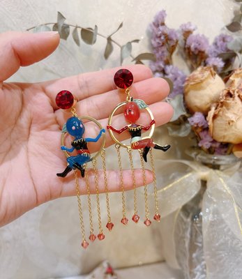 【MOMO全球購】Les Nereides 法國琺瑯釉首飾品 水果馬戲團系列 李子姐妹吊鐵環 耳環耳釘耳夾