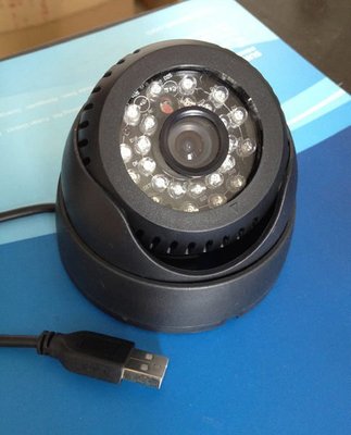 免主機免傳輸線、循環錄影 紅外線夜視安防監視器攝影機 獨立插卡式 監視器(8G)