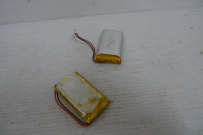 以琳の屋 ~鋰電池 3.7v 聚合物鋰電池 103048 1800mAh 2顆一起賣 功能正常『一元起標 』(x7047)8