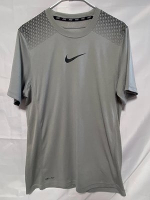 Nike dri-fit休閒運動上衣男