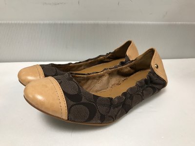 女【COACH】經典LOGO平底娃娃鞋，23.5號，專櫃真品!!