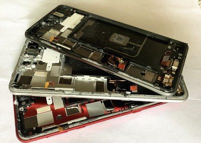 【台北維修】Sharp R5g 液晶螢幕 維修完工價3800元