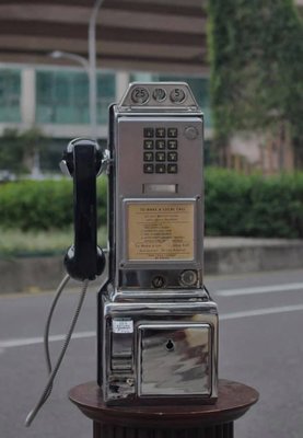美國 1955年 公共電話 公用電話 已經測試完成.正常運作，有售後維修服務 已售 專業維修世界各國電話