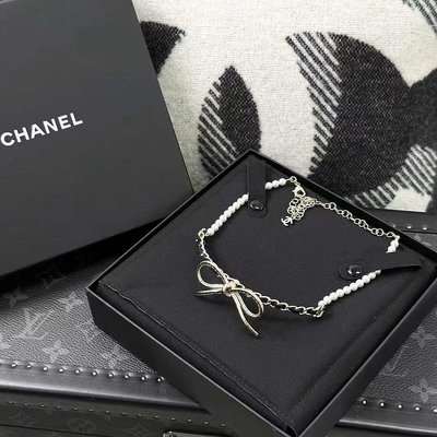 Chanel 22S金色蝴蝶結皮穿鍊條珍珠項鍊，全新有盒