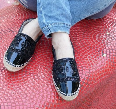 Chanel 小香鉛筆鞋 G29762 New Espadrilles 漆皮亮片 CC 休閒鞋 黑